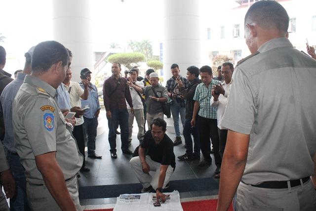 Arogan, Aksi Solidaritas Wartawan Minta Bansatpol PP Pemprovsu Dibubarkan
