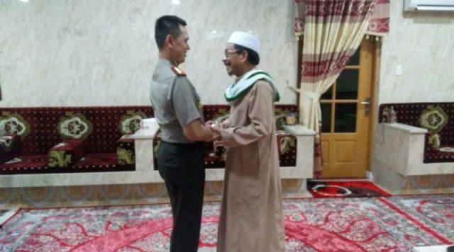 Kapolrestabes Medan Silaturahim ke Buya Syech Ali Akbar Marbun