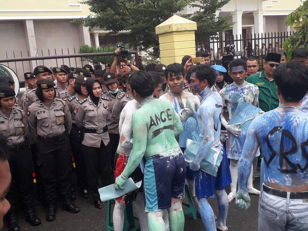 Pendukung JR Saragih-Ance Selian Ancam Boikot Pilgub Sumut 