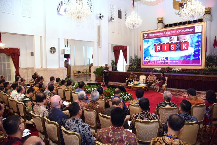 Realisasi Pertumbuhan Kredit 8,24%, Presiden Jokowi Ingatkan Perbankan Harus Berani Ambil Risiko