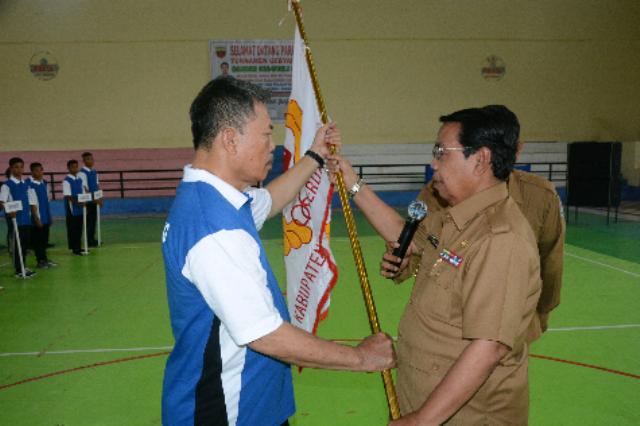 Plt Bupati Deli Serdang Motivasi Atlet Mampu Cetak Segudang Prestasi di Porwilsu