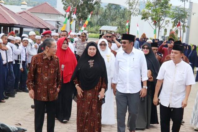 Silaturahmi ke Ponpes Abdul Manap Siregar, Djarot Bercerita Tentang Masa Kecil