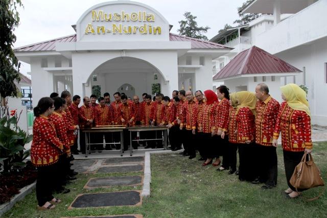 Gubsu Resmikan Taman dan Kolam Renang Pesanggrahan Soekarno