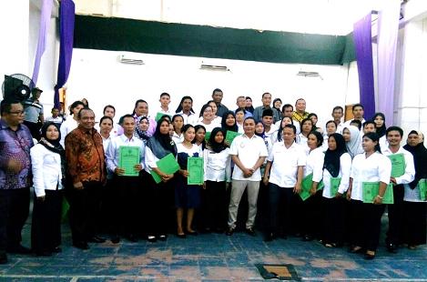 Guru Honorer Bisa jadi PNS, Bupati Tapteng Akan Surati Presiden 