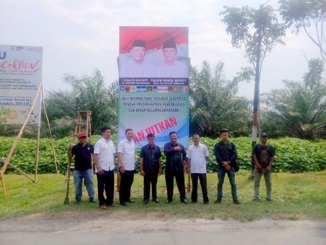 KPU Pasang APK Paslon Bupati dan Wakil Bupati Deli Serdang