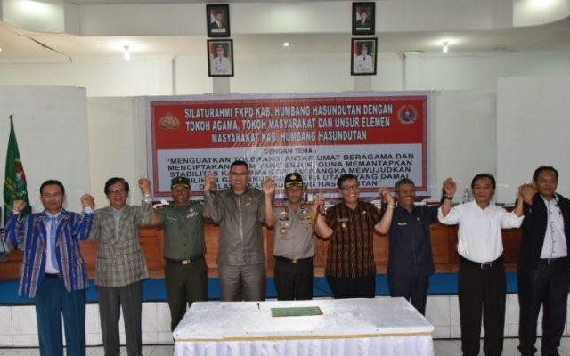 Mantapkan Kamtibmas Pilgubsu, FKPD Bersama Elemen Masyarakat Humbahas Tolak Isu Hoax dan Ujaran Kebencian