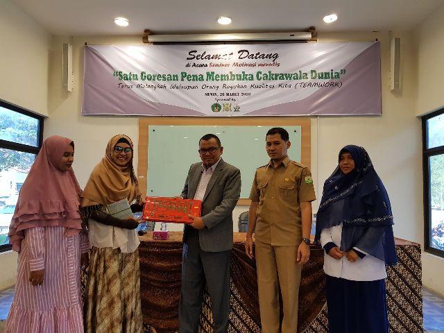 FAH UIN Ar-Raniry Gelar Seminar Motivasi Menulis