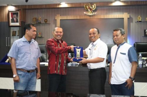 Pemkab dan Wartawan Solok Kunjungi Pemko Medan