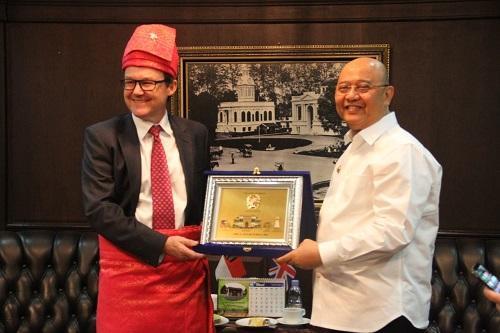 Wali Kota Medan Tawarkan Program Sister City ke Inggris