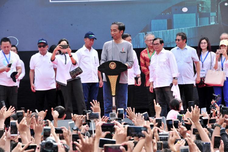 Resmikan Operasional MRT Jakarta, Presiden Jokowi: Jaga Kebersihan dan Harus Mau Antre