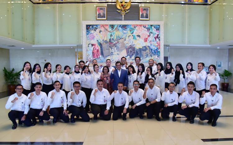 Beri Arahan ke CPNS, Seskab: Bekerjalah dengan Kegembiraan, Tapi Sungguh-Sungguh dan Serius
