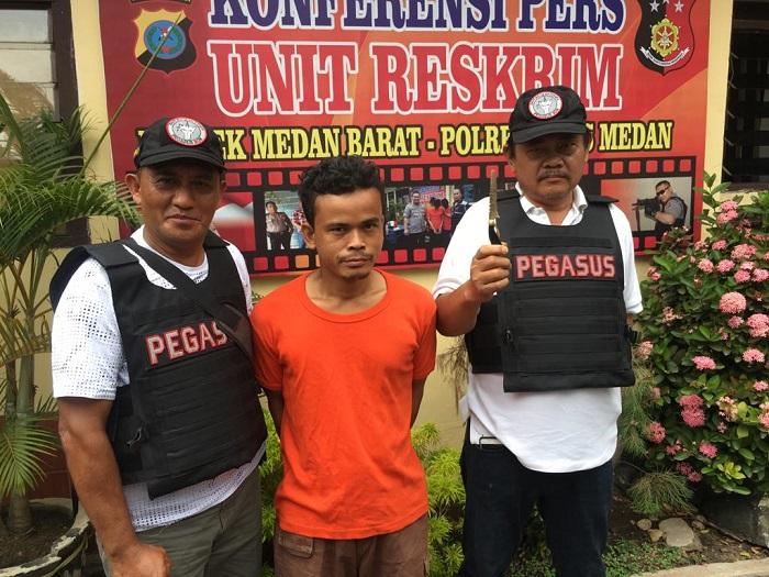 Menantu Tikam Leher Ayah Mertuanya di Jalan Kartini Medan