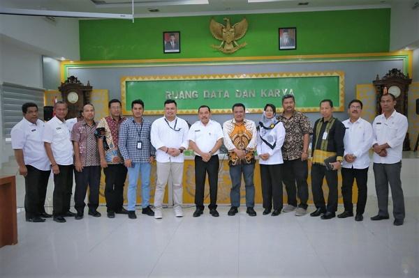 Ke Labuhanbatu, Anggota DPR RI Desak PTPN III Segera Lakukan Pembebasan Lahan Bandara Aek Nabara