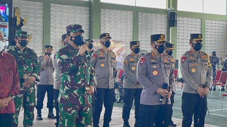 Panglima TNI dan Kapolri Tegaskan Sinergitas Vaksinasi Covid-19