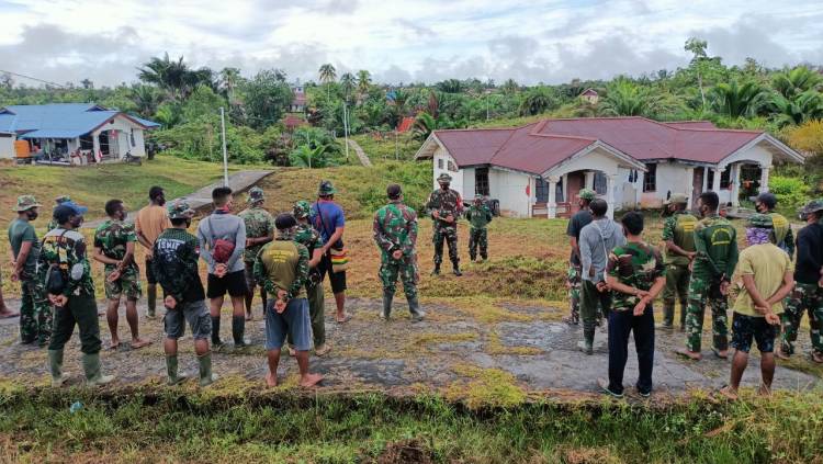 Pembangunan 8 Rumah TMMD di Distrik Kawagit Berjalan Lancar dan Sesuai Rencana