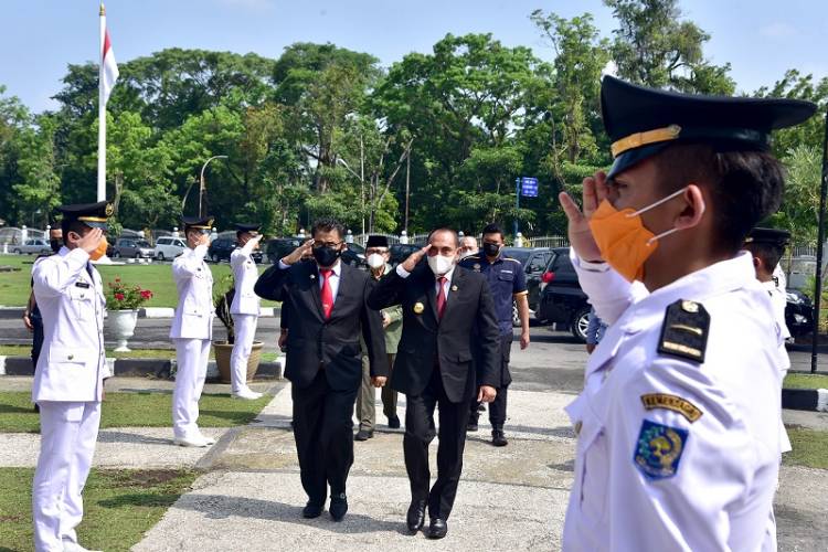 Pengukuhan Pengurus IKAPTK Sumut, Edy Rahmayadi Minta Lulusan Pamong Praja Berikan Yang Terbaik untuk Sumut