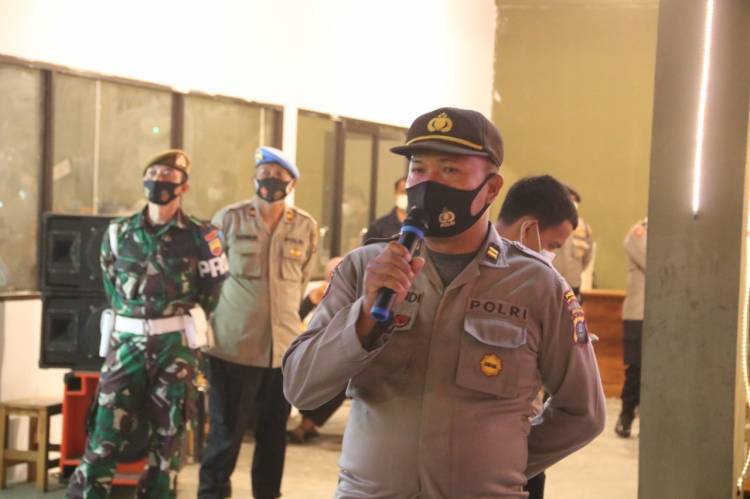 Antisipasi Penyebaran Covid-19, Polresta Deli Serdang Bersama TNI Gelar Patroli Malam Hari