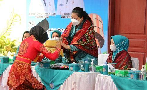Bina PKK KB Kesehatan, Kahiyang Ayu Kunjungi Kecamatan Medan Timur