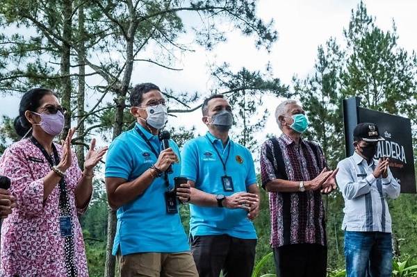 Menparekraf Gandeng Komisi X DPR Dorong Peningkatan Kompetensi SDM Parekraf Toba