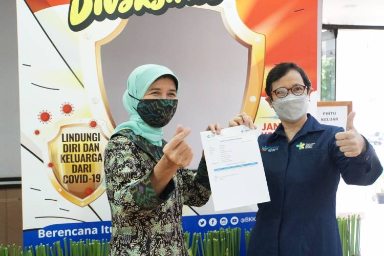 BKKBN Vaksinasi Seluruh Pegawai, Cegah Klaster COVID-19