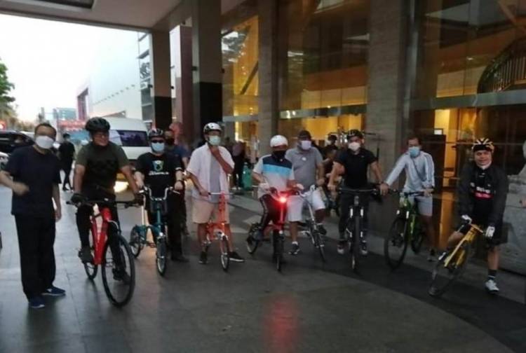 Sembari Silaturahmi, Anindya Bakrie Ikut Berolahraga Sepeda Keliling Kota Medan