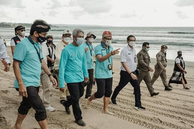 Menparekraf Luncurkan Program Revitalisasi Toilet Destinasi Wisata, Termasuk di Pangururan Samosir Danau Toba