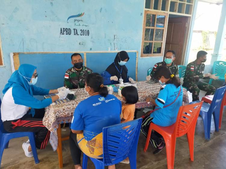 Kekurangan Tenaga Medis, Satgas 512 Kirim Personel ke Distrik Mannem