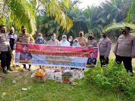 Kapolres Batubara Serahkan Bantuan Sembako dari Kapolda Sumut Irjen Pol Panca kepada Warga Kurang Mampu