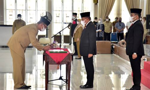 Gubernur Sumut Melantik Tuahta Ramajaya Saragih Jadi Kasatpol PP Sumut