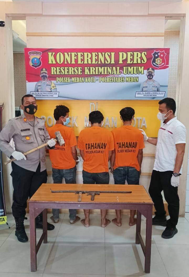 Polsek Medan Kota Ringkus Tiga Pembongkar Bahan Bangunan
