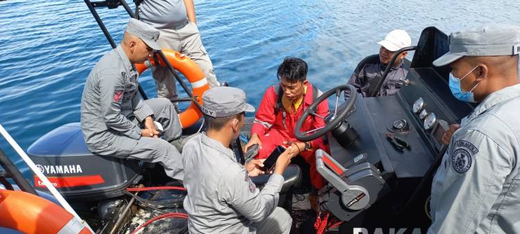  Bakamla RI Gelar Latihan Kesiagaan Pengamanan Kapal di Pangkalan Serei Zona Tengah