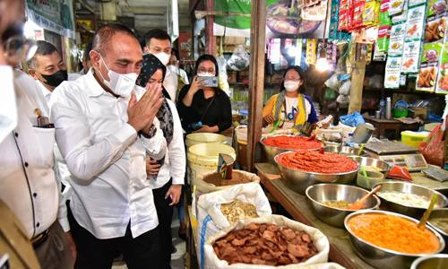 Sidak ke Pusat Pasar, Gubernur Edy Rahmayadi Minta Pedagang Umumkan Harga dan Diawasi
