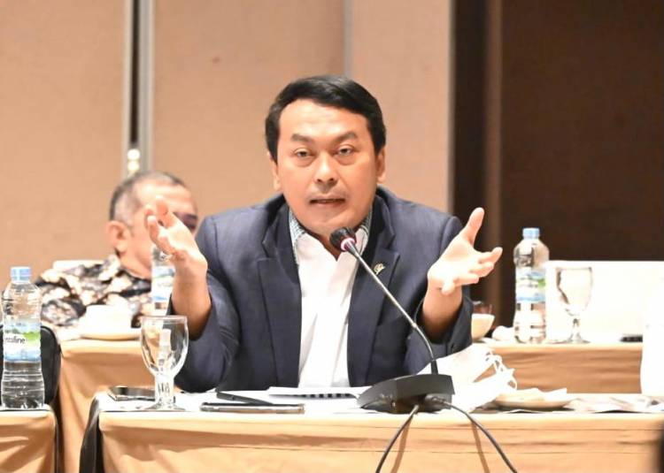 Pemasaran Semen Rendah, Rudi Hartono Bangun Minta Menteri Ganti Dirut PT SIG