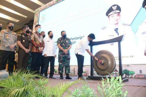 Bobby Nasution Ingin 2024 Warga Bisa Berobat dengan Menggunakan KTP