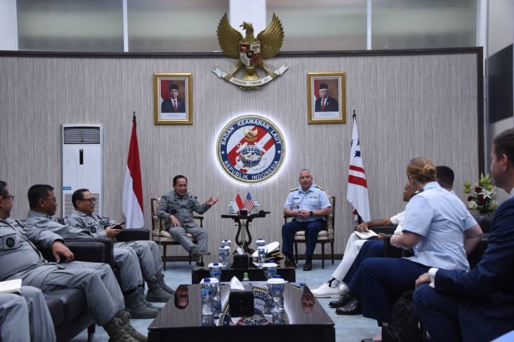 Bakamla RI Terima Kunjungan US Coast Guard Bahas Hibah Drone
