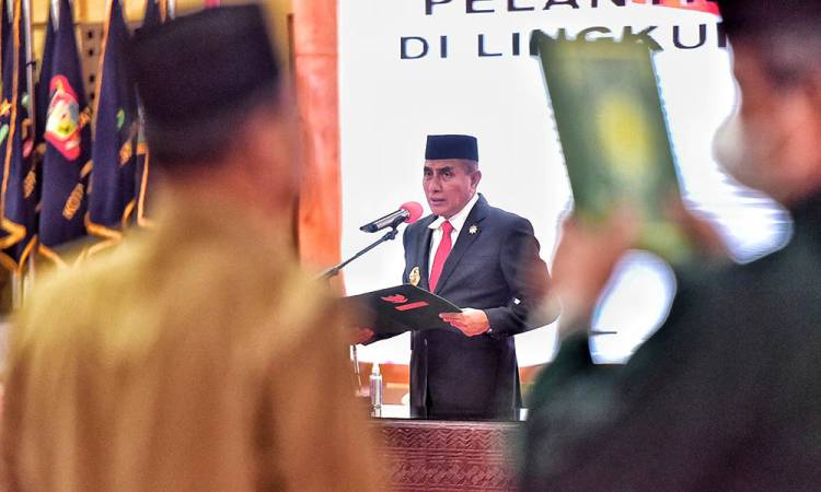  Lantik Pejabat Eselon III dan IV, Edy Rahmayadi: Kita Terus Berproses Mencari yang Tepat