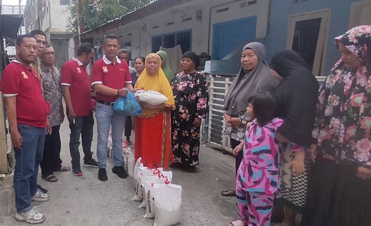 Walaupun Sakit, Ketua Pewarta Terus Membantu Warga Kurang Mampu