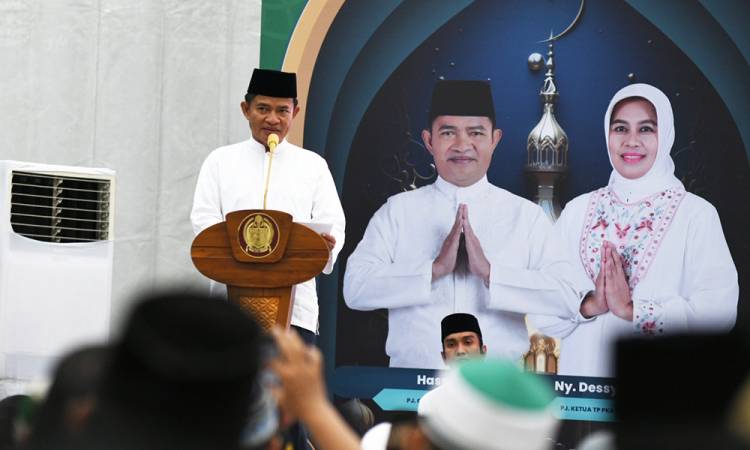 Pj Gubernur Sumut Berbuka Bersama Ratusan Marbot dan Mualaf