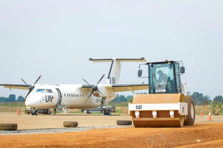 Satgas Kizi TNI Konga XXXVII-J, Perlebar Bandara UN
