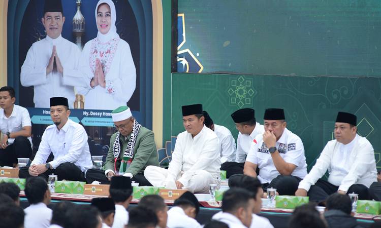 Buka Puasa Bersama Petugas Cleaning Service Pemprov Sumut, Pj Gubernur : Kalian Garda Terdepan Menjaga Kebersihan