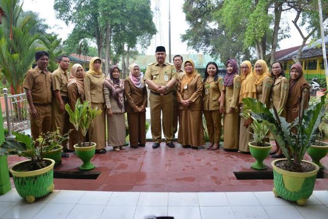 Ngogesa Sitepu Tinjau Langsung US di SMP Negeri 3 Stabat