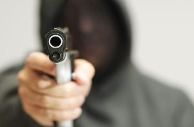 Dua Pria Pukuli Karyawan KSP Raptama dengan Gagang Pistol di Tuntungan