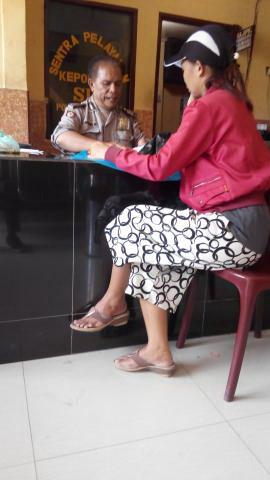 Suami Selingkuh Pukuli Istri, Anak Dicekik  
