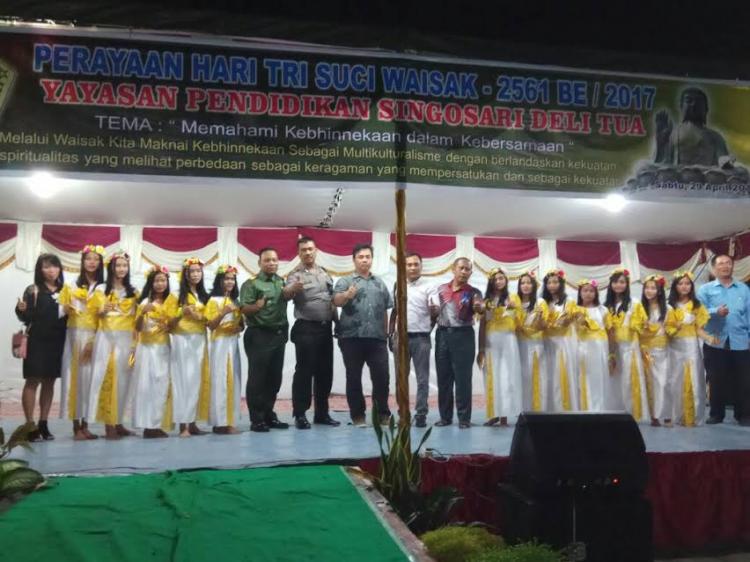 Yayasan Pendidikan Singosari Delitua Rayakan Hari Tri Suci Waisak 2561 BE/2017 