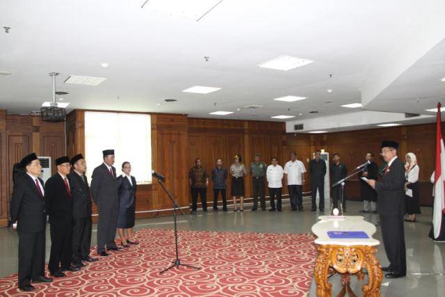 Komisioner Baru KIP Dilantik, Komisioner Lama Belum Gajian
