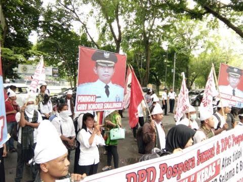 700-an Guru Honor di Simalungun Dipecat, DPRD Sumut Akan Panggil JR Saragih