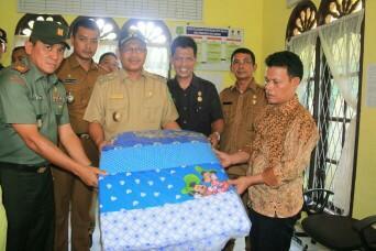 Wakil Walikota Medan Berikan Bantuan Bagi Korban Kebakaran di Medan Tuntungan