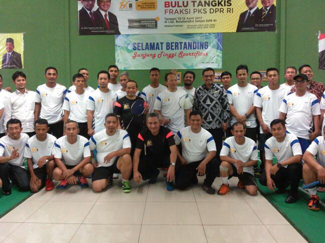 Sambut Milad ke-19, FPKS Selenggarakan Turnamen Bulu Tangkis