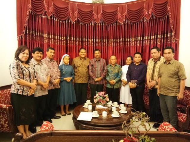 Terima Kunjungan Panitia Paskah, Erry Nuradi Ajak Umat Beragama Jaga Kerukunan