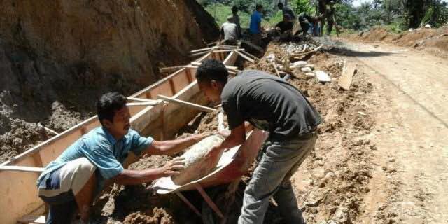 Antisipasi Banjir, Warga Bangun Parit Melalui Program TMMD